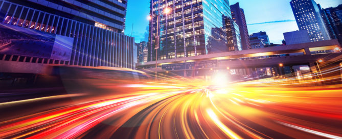 Schnellfahrtstraße als Symbol für Speed